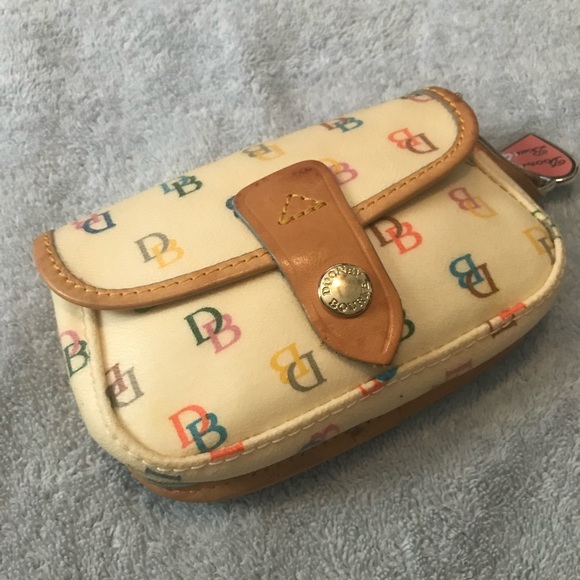 2-PIECE DOONEY & BOURKE VINTAGE Y2K RAINBOW BUCKET BAG & MATCHING WRISTLET - Picture 5 of 16